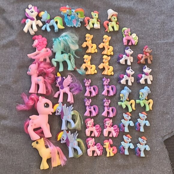 My Little Pony figurines smaller & medium sizes - Picture 1 of 2